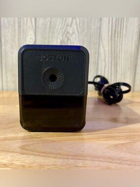 Vintage Boston Model 18 Electric Pencil Sharpener Black USA Made Tested Working